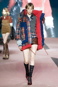 DSquared2-Menswear-FW20-Milan-070-1578685087.thumb.jpg.9e6e39779e473b01de82452143da6aaa.jpg