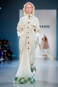 Damo-Wang-RTW-SS20-New-York-1086-1567783810.thumb.jpg.b9cb70ed57ea73078b1b0fd643aba517.jpg