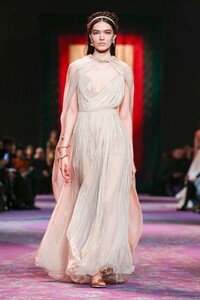 Dior-Haute-Couture-SS20-Paris-0452-1579532711.thumb.jpg.f75cca76a12982f4c2a4af9ef550b0b8.jpg