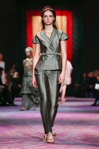 Dior-Haute-Couture-SS20-Paris-0524-1579532818.thumb.jpg.cdf026a70a41a96f32c1554bc20a8aae.jpg