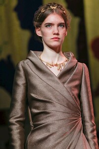 Dior-Haute-Couture-SS20-Paris-0818-1579533297.thumb.jpg.9523ae4431818742666d522e94314156.jpg