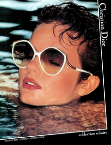 Dior_Eyewear_1985.thumb.png.2f57a662b920120641b97251d2839ccd.png