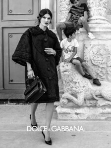 Dolce-Gabbana-Spring-Summer-2020-Campaign16.jpg