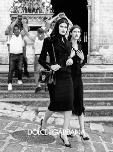 Dolce-Gabbana-Spring-Summer-2020-Campaign17.jpg