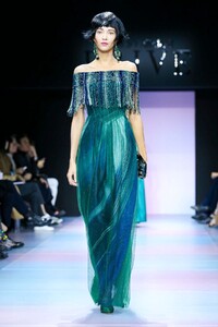 Giorgio-Armani-Prive-Haute-Couture-SS20-Paris-0430-1579635140.jpg