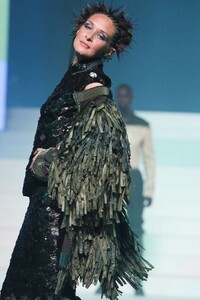 Jean-Paul-Gaultier-Haute-Couture-SS20-Paris-5227-1579730406.thumb.jpg.ef6f7fc37dfe7f985123cc026be5263b.jpg