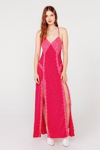 KRISTIEMAXIDRESS_COSMO_1.thumb.jpg.2b5c26abb7e5f0dc4400f1c9bf691727.jpg