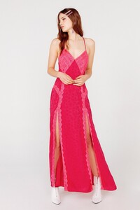 KRISTIEMAXIDRESS_COSMO_5.thumb.jpg.7df196ceb3f45e726f1d3f512b4fc2e6.jpg