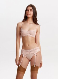 KSU_1009_BLUSH_KISSKILL_LINGERIE_DOLCE_BLUSH_LACE_SUSPENDER_0039_1024x1024.jpg