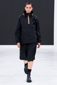 Kway-Menswear-Fall-Winter-2020-Pitti-0019-1578514917.thumb.jpg.15cd6196327603b5e20a41d9a805fbb2.jpg