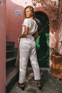 LALUNA_JUMPSUIT_BIANCA_04_2048x2048.thumb.jpg.2c8c30d21cacbbd86d5986a2c0de4c88.jpg