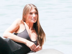 Lorena-Rae-out-and-about-in-Cannes--14.jpg