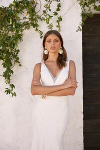 MARLOWE-ML12002-PLUNGING-NECK-WITH-SEQUINS-CREPE-WEDDING-DRESS-MADI-LANE-BRIDAL2.thumb.jpg.148da87bf3fffe5cd9d8196d70d71190.jpg