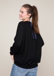 PRE_SPRING_BEAY_SWEATER_BLACK_0032.jpg