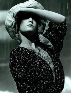 Watson_Vogue_Italia_June_1985_04.thumb.png.e1d84447e1ed93dec1b5cea2fd168a03.png