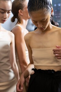 backstage-defile-awake-mode-printemps-ete-2020-londres-coulisses-62.thumb.jpg.76f73623e605136e3bf1fc7985911937.jpg