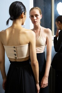 backstage-defile-awake-mode-printemps-ete-2020-londres-coulisses-77.thumb.jpg.e2c694e53b8379e5eda7ec6db650facb.jpg