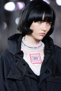 burberry_0329.thumb.jpg.b32cce866bb1557637809dcf157a02be.jpg