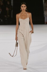 defile-jacquemus-automne-hiver-2020-2021-paris-look-58.thumb.jpg.ce79f5c474a21e0045075afc64e8c76d.jpg