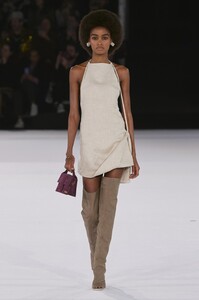defile-jacquemus-automne-hiver-2020-2021-paris-look-8.thumb.jpg.9c26f95c554b61dab742ed1636c272ec.jpg
