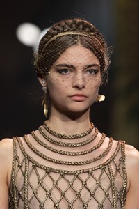 detail-defile-dior-printemps-ete-2020-paris-detail-73.thumb.jpg.3294924135ec7f5492597657120440c4.jpg