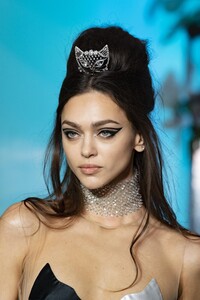 detail-defile-ulyana-sergeenko-printemps-ete-2020-paris-detail-38.thumb.jpg.db0887e82a5d929755c9ffe2666386e8.jpg
