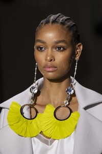 detail-defile-valentino-printemps-ete-2020-paris-detail-53.thumb.jpg.6c24d35bc247012a1bfd5727e7e6cd8a.jpg