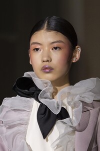detail-defile-valentino-printemps-ete-2020-paris-detail-57.thumb.jpg.ed9d0324ce1b6d1e0adfc3e028484b0c.jpg