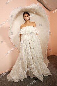 givenchy-show-backstage-spring-summer-2020-haute-couture-fashion-week-paris-france-shutterstock-editorial-10531210a.thumb.jpg.c28b717f13fecf52760d2000445d0746.jpg