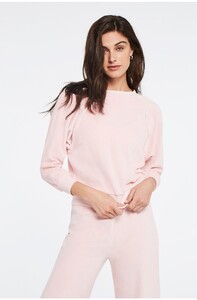 ias128-hw-excl-blush_13632.jpg