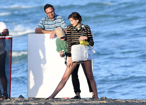 kaia-gerber-9.thumb.jpg.75b56b853582d8285b2a376c6f42aaee.jpg