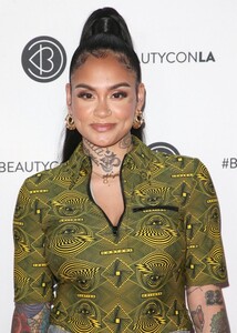 kehlani-beautycon-festival-los-angeles-2019-01.jpg