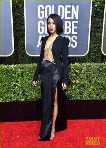 kerry-washington-golden-globes-2020-05.jpg