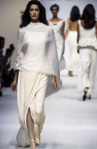 lanvin-ss-1993-4.thumb.jpg.c01c7043c72b98fcc35642ff85fec2d0.jpg