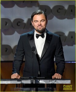 leonardo-dicaprio-honors-quentin-tarantino-at-dga-awards-01.jpg