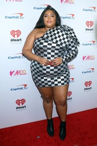 lizzo-5.jpg