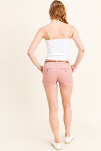 mauve-pink-mid-rise-belted-rolled-cuffed-hem-pocketed-chino-shorts__4.jpg