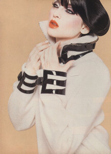 michelle-ma-belle-michelle-hicks-veronique-leroy-photography-inez-van-lamasweerde-vinoodh-matadin-the-face-no-83-august-1995-1513_o.thumb.jpg.7289a0a010065438e8be2ccb1d28fee8.jpg