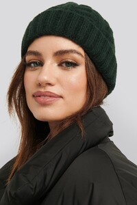 nakd_cableknit_chunky_beanie_1015-002484-0086_02l.thumb.jpg.96def4aea4f69c06e5b6ebe7dfdbea69.jpg