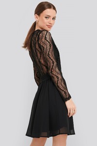 nakd_lace_anglaise_ls_mini_dress_1014-000750-0002_01k.thumb.jpg.3f1ff7f91f04fb02e40e7a70c0e8062a.jpg