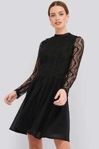 nakd_lace_anglaise_ls_mini_dress_1014-000750-0002_02j.thumb.jpg.2d381a5fd37b4791e27e533c16fd7881.jpg