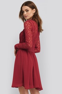 nakd_lace_anglaise_ls_mini_dress_1014-000750-0039_04k.thumb.jpg.4dd3801ab87bbc37c78491a65aef94fd.jpg