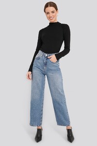 nakd_raglan_ruched_sleeve_top_1100-002314-0002_04c-1.thumb.jpg.c56c22746a36f2d2767028212bee33ba.jpg