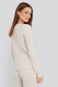 nakd_soft_ribbed_roundneck_long_sleeve-1044-000085-8671_02b.thumb.jpg.1959a5a916d538d1c845438b76a50669.jpg