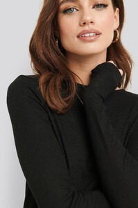 nakd_soft_ribbed_roundneck_long_sleeve_1044-000085-0002_04g.thumb.jpg.b8acb16066d5505b43493322a1c5f27e.jpg