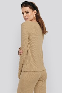 nakd_soft_ribbed_roundneck_long_sleeve_1044-000085-0005_02b.thumb.jpg.6f90fa26525d15ee1c5b8c31208a37a8.jpg