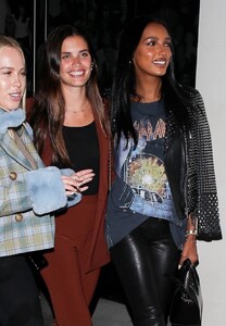 sara-sampaio-and-jasmine-tookes-at-catch-la-in-west-hollywood-01-10-2020-2.jpg