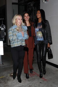 sara-sampaio-and-jasmine-tookes-at-catch-la-in-west-hollywood-01-10-2020-4.jpg