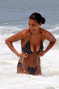 tina-kunakey-in-a-bikini-on-the-beaches-of-rio-01-29-2020-5.jpg