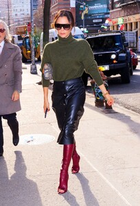 victoria-beckham-style-and-fashion-nyc-01-25-2020-3.jpg